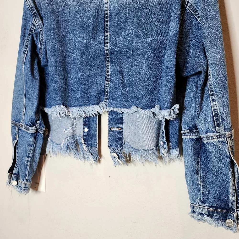 Zara Freyed Hem Distressed Denim Blue Jean‎ Jacket Size Small Hi-Low Crop